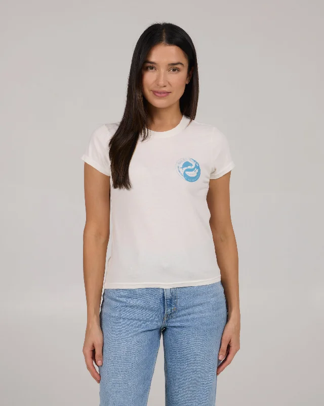 Fishin Yang Modern Tee - Off White Relaxed Women's Beachy