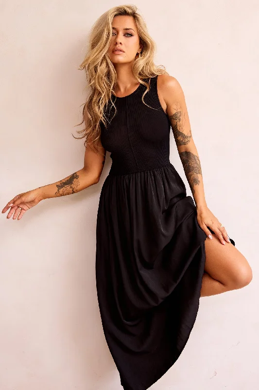 Just Looking Maxi Dress - Black Scandinavian