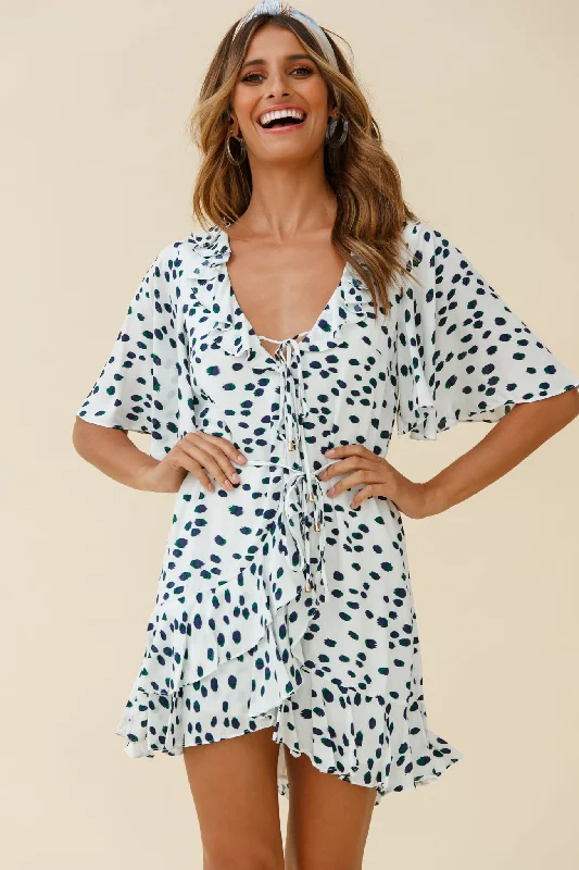 Keziah Angel Sleeve Ruffle Trim Dress Spotty Print White Relaxed Women's Beachy