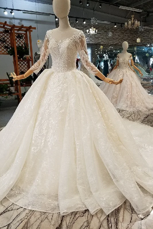Brilliant Lace Sheer Long Sleeves Ball Gown Dresses Wedding Laid - back Women's Style Brilliant Lace Sheer Long Sleeves Ball Gown Dresses Wedding Laid - back Women's Style