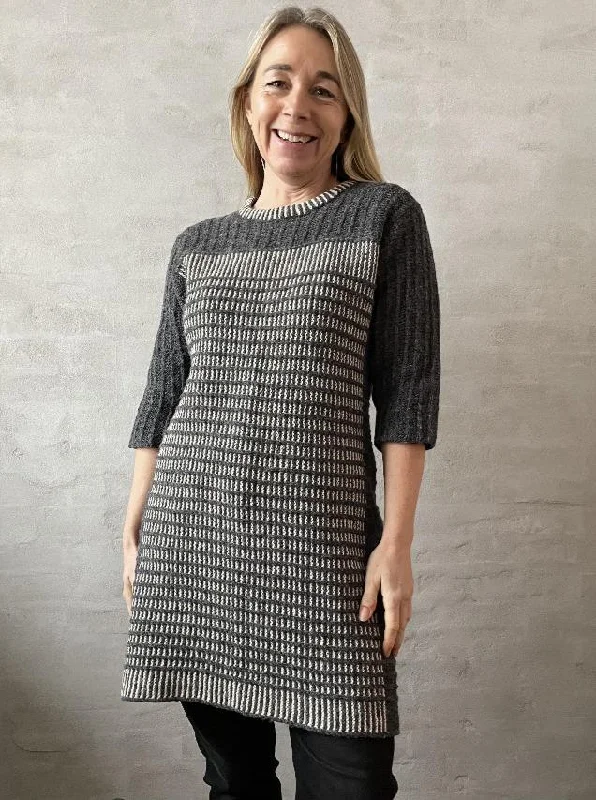 Holly dress by Hanne Falkenberg, knitting pattern