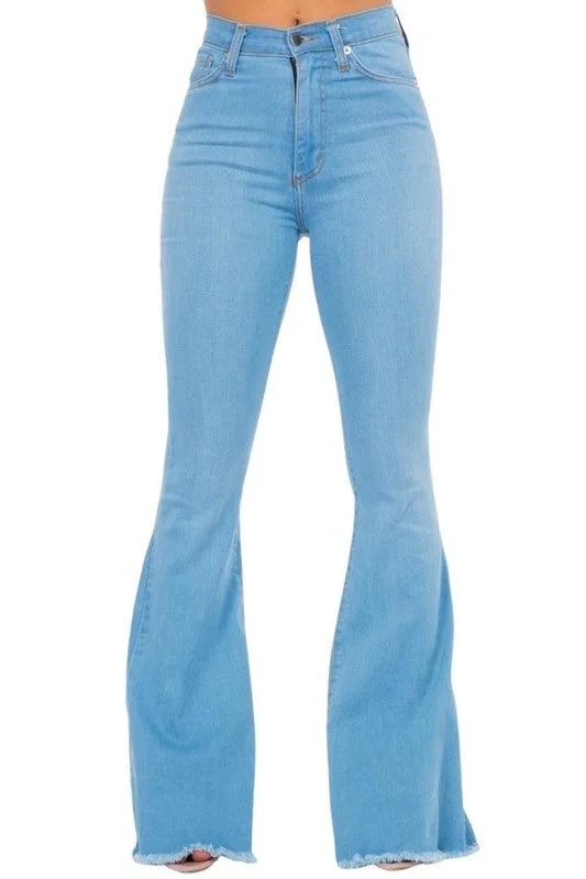 Bell Bottom Jean in Light Wash - Inseam 32 Stylish Women's Neon