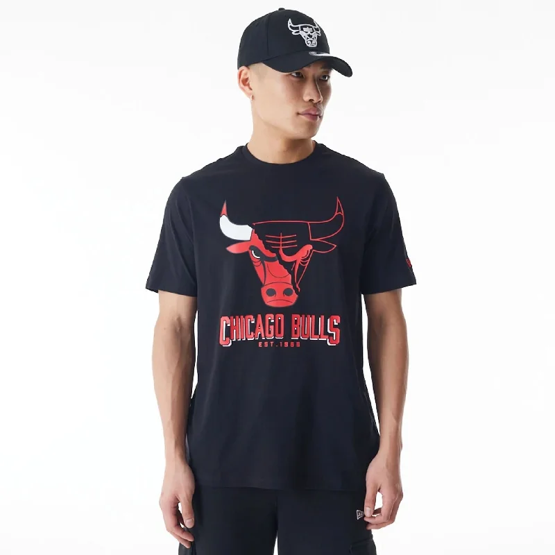 Chicago Bulls NBA Logo Graphic Black T-Shirt Bold Women's Statement