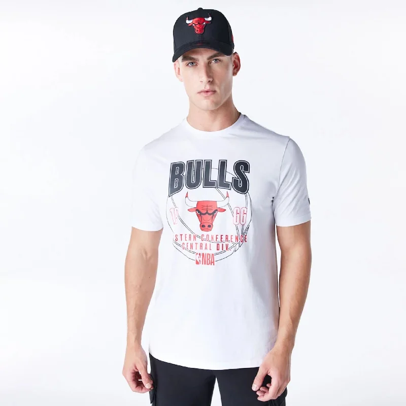 Chicago Bulls NBA Wordmark Graphic White T-Shirt Polished Women's Silk