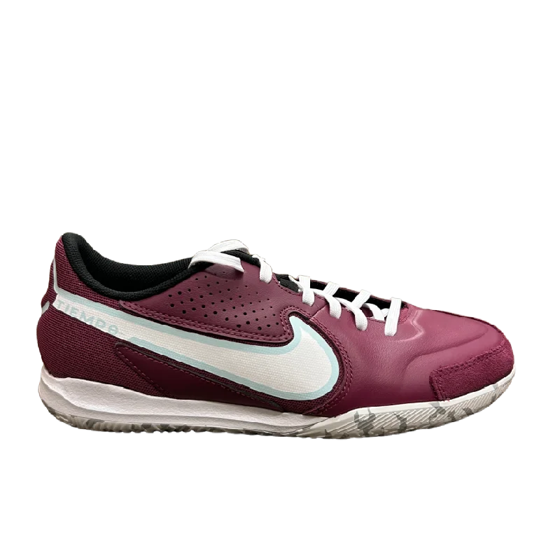 Nike Tiempo Legend 9 Academy IC Adventure