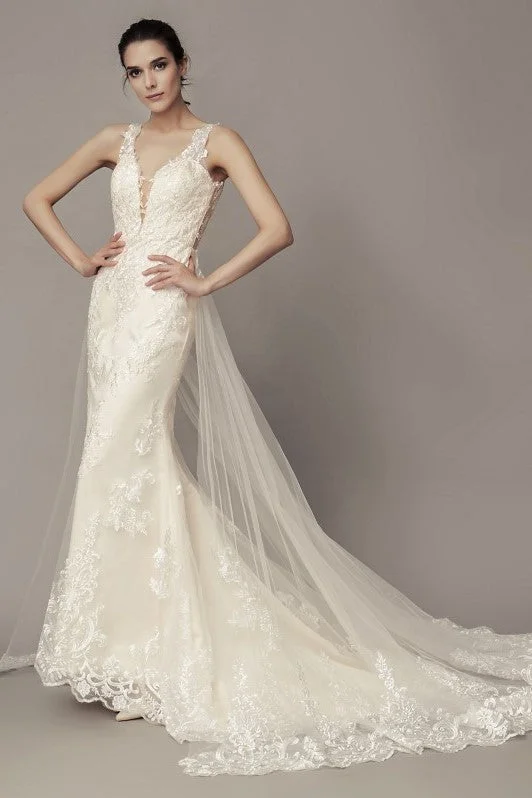 V-neckline Mermaid Lace Wedding Dress with Long Train Dapper Women's 1920S