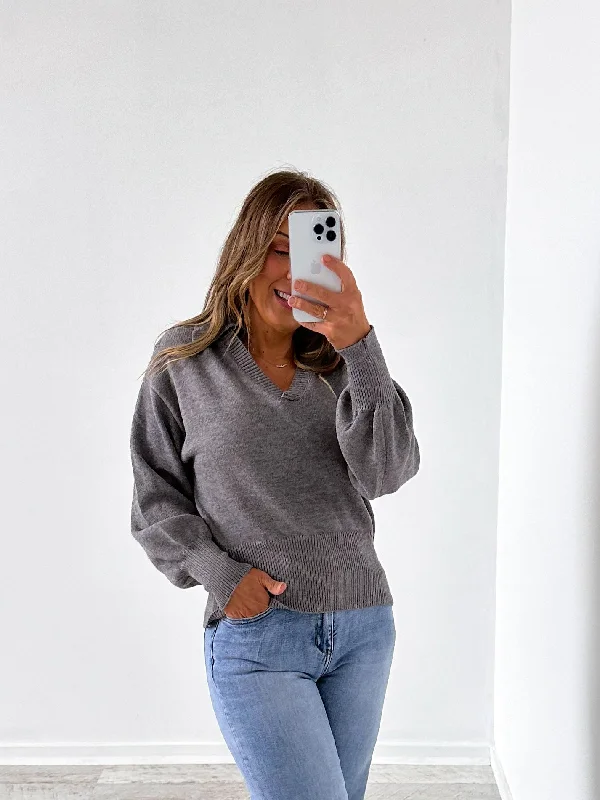 Sasha Knit Top - Grey Traditional Women's 