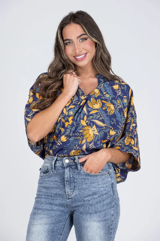 Give You Island Vibes Women's Lightweight Flowy Short Sleeve Top Contemporary 