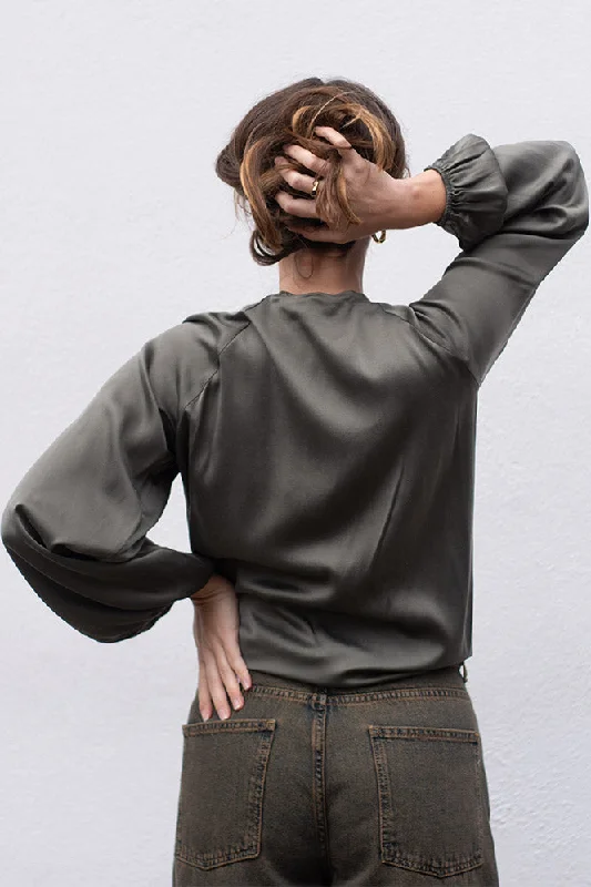 Leveté Gale Pewter Silk Blouse Elegant Women's 