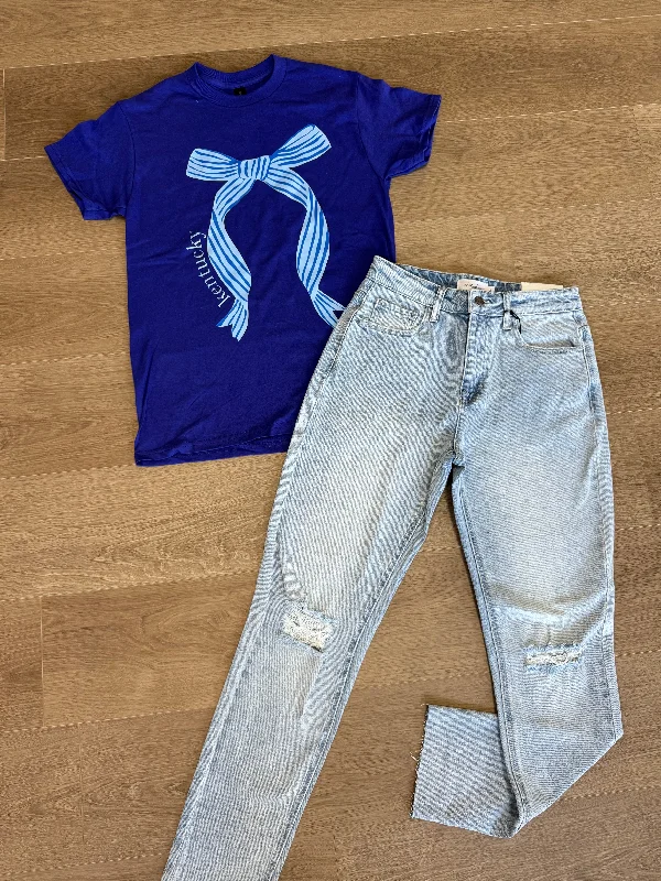 Kentucky blue ribbon tee Scandinavian