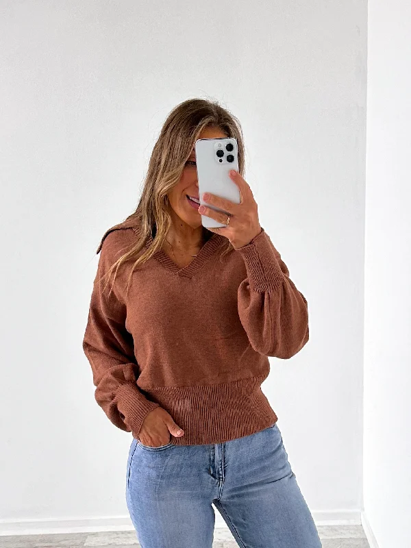 Sasha Knit Top - Camel Hip Women's Retro