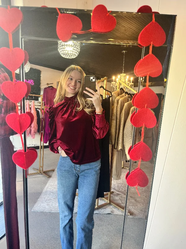 Red Velvet Please Top Stylish Women's Tropical 